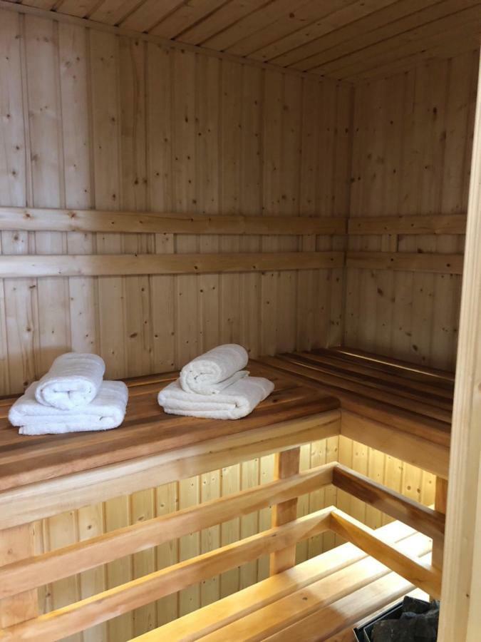 Family & Business Sauna Apartments Rynek Centrum Downtown - 2 Bedroom With Private Sauna, Balcony, Parking Kielce Exterior foto